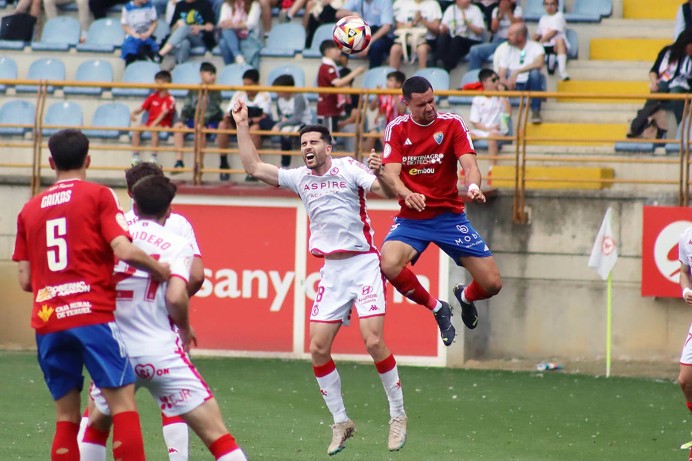 Las mejores imágenes del partido Cultural-Teruel