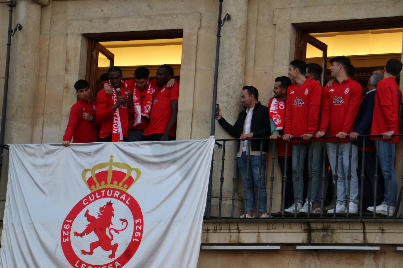 La afición recibe a la Cultural de baloncesto