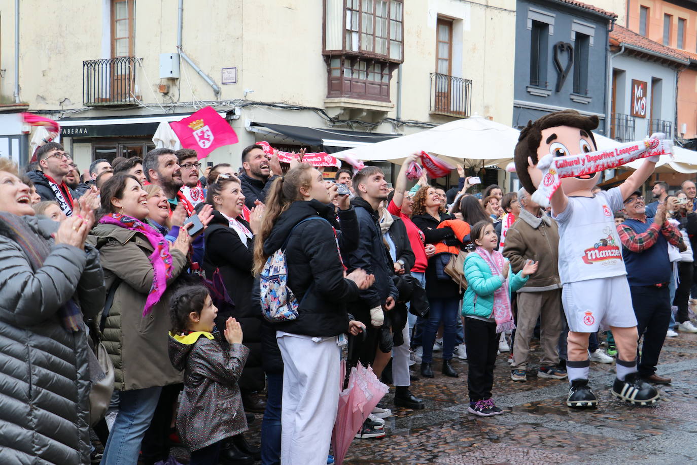 La afición recibe a la Cultural de baloncesto
