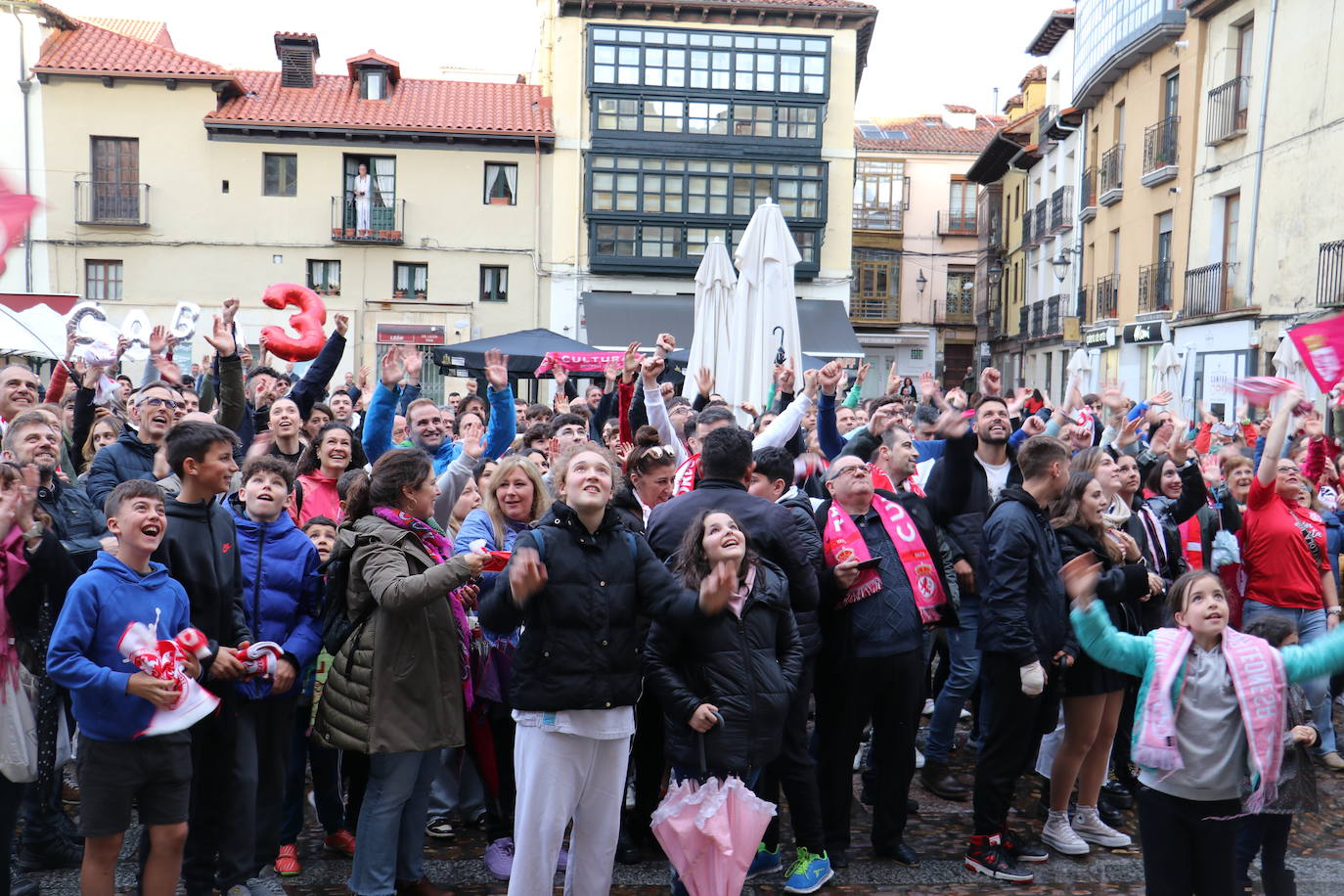 La afición recibe a la Cultural de baloncesto