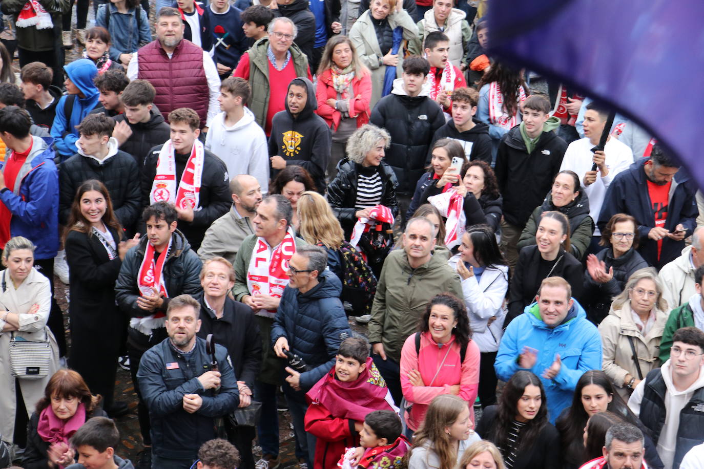 La afición recibe a la Cultural de baloncesto