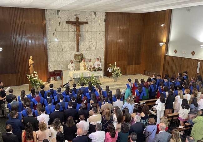 Graduación en el colegio Virgen Blanca-Fundación Educere