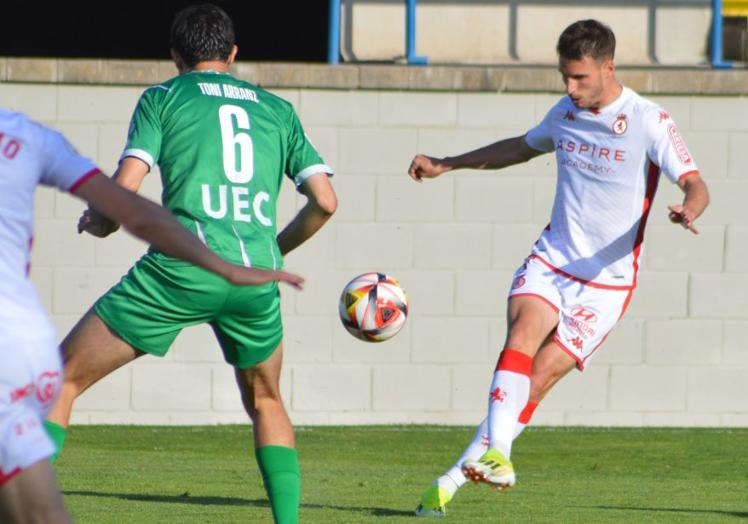 Calderón, en un lance del partido.