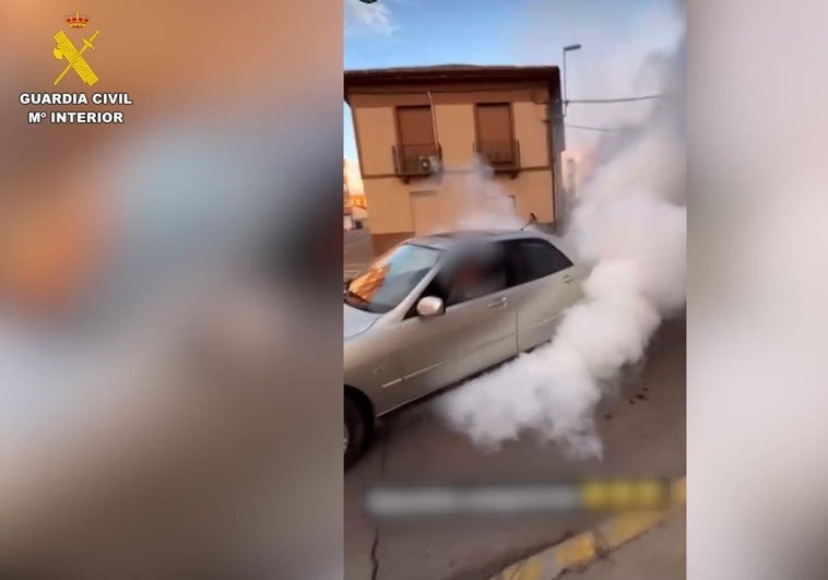 Exhibición de derrapes de un varón en el centro de Santa María del Páramo.