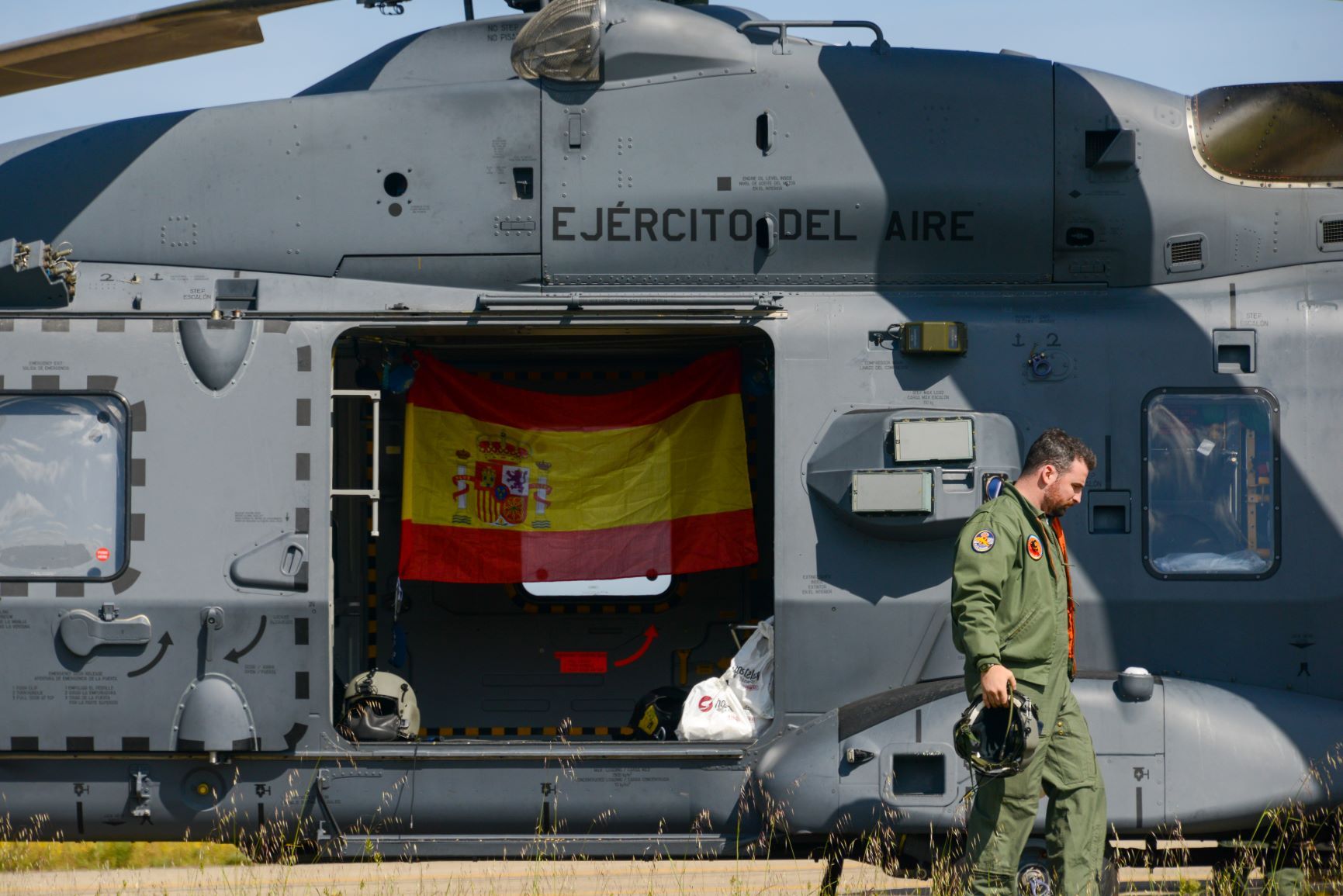 Las naves del ejército que hacen escala en León