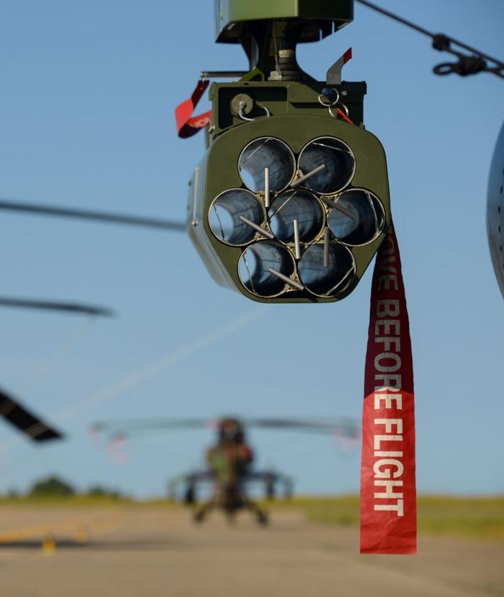 Imagen secundaria 2 - Las aeronaves del Día de las Fuerzas Armadas hacen escala en León