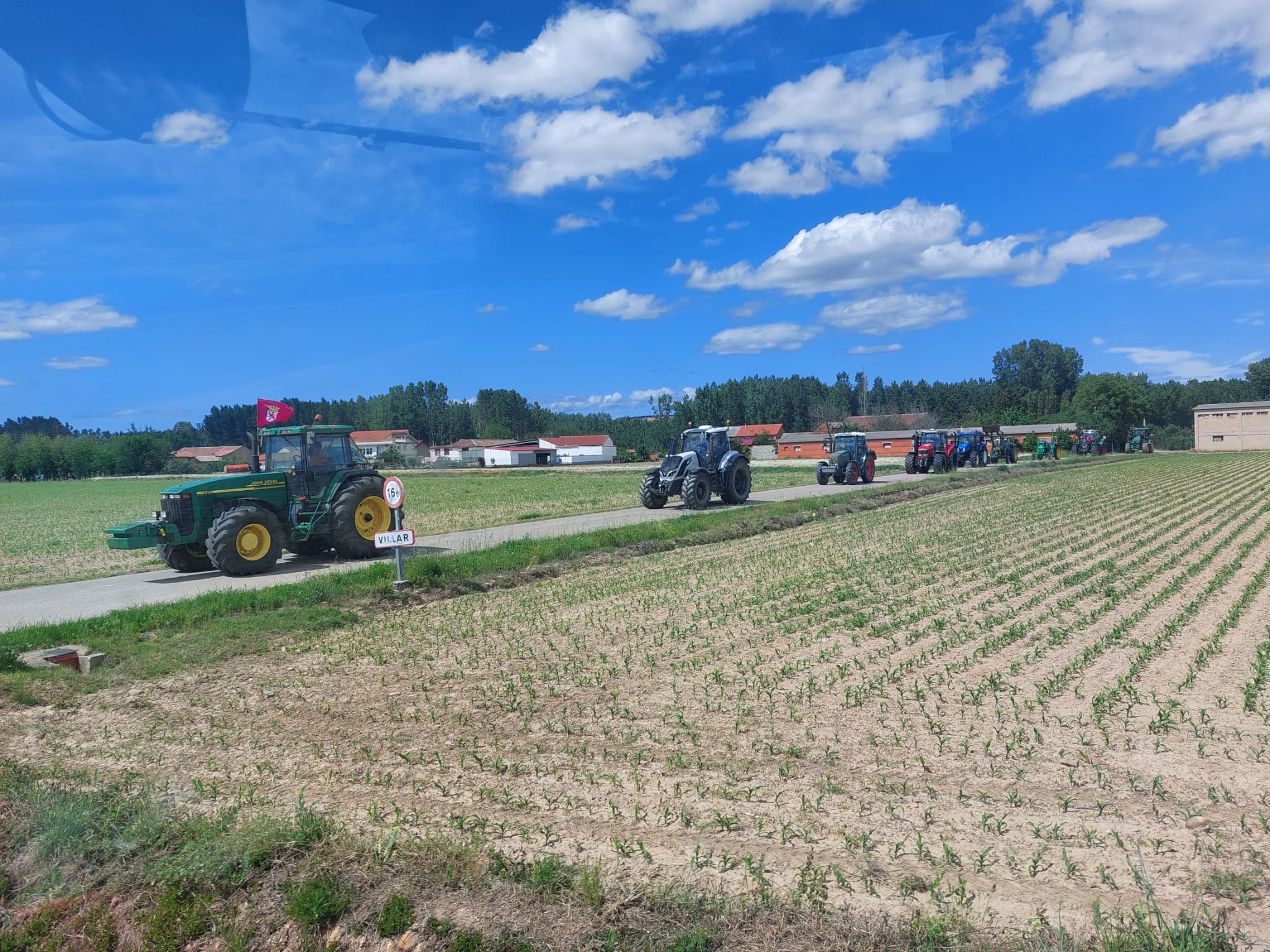 Tractorada en San Félix de la Vega