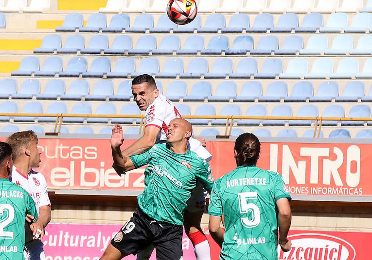 Fornos, en un partido con la Cultural.