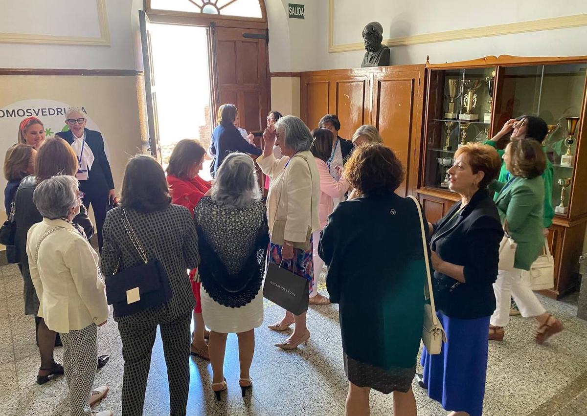 Imagen secundaria 1 - Reencuentro de ex alumnas en el Colegio Ntra. Sra. del Carmen