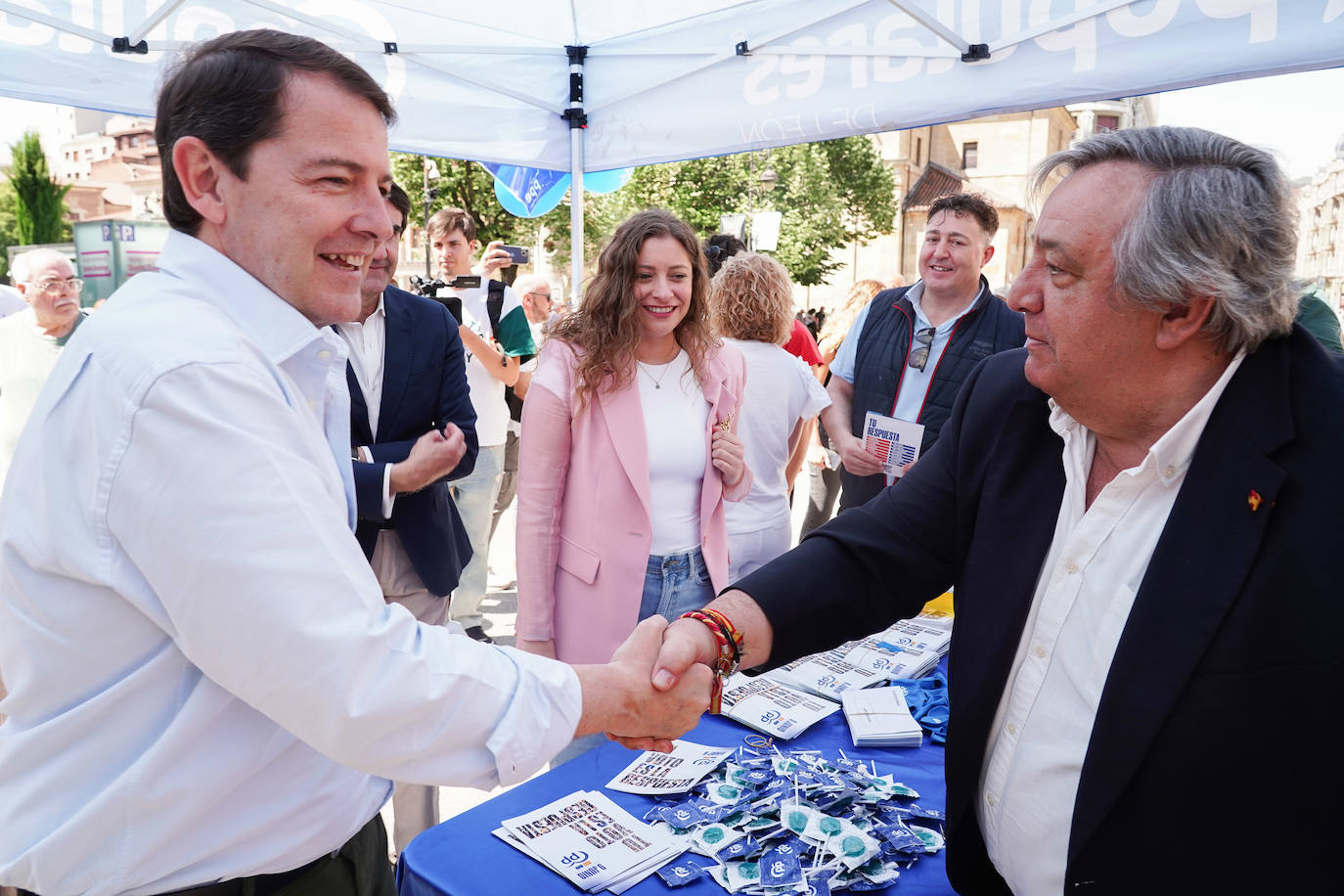 Encuentro con alcaldes, portavoces y afiliados del PP en León