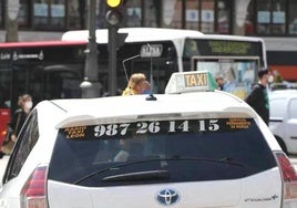 Imagen de archivo de un taxi en León capital.