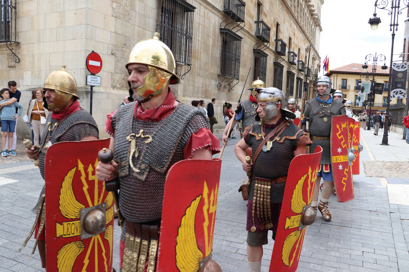 León rememora su origen romano