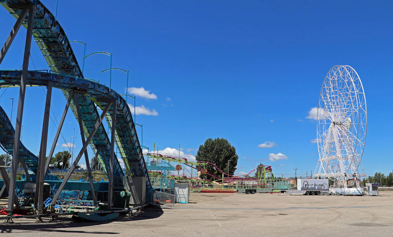 Las primeras atracciones en llegar a la feria de León