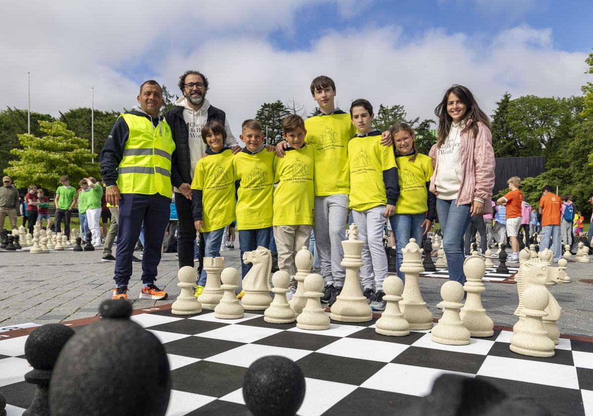 Imagen principal - Los pequeños gigantes leoneses se vuelven vikingos