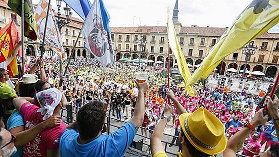 Día de peñas, pregón de las fiestas y la orquesta Tucán Brass