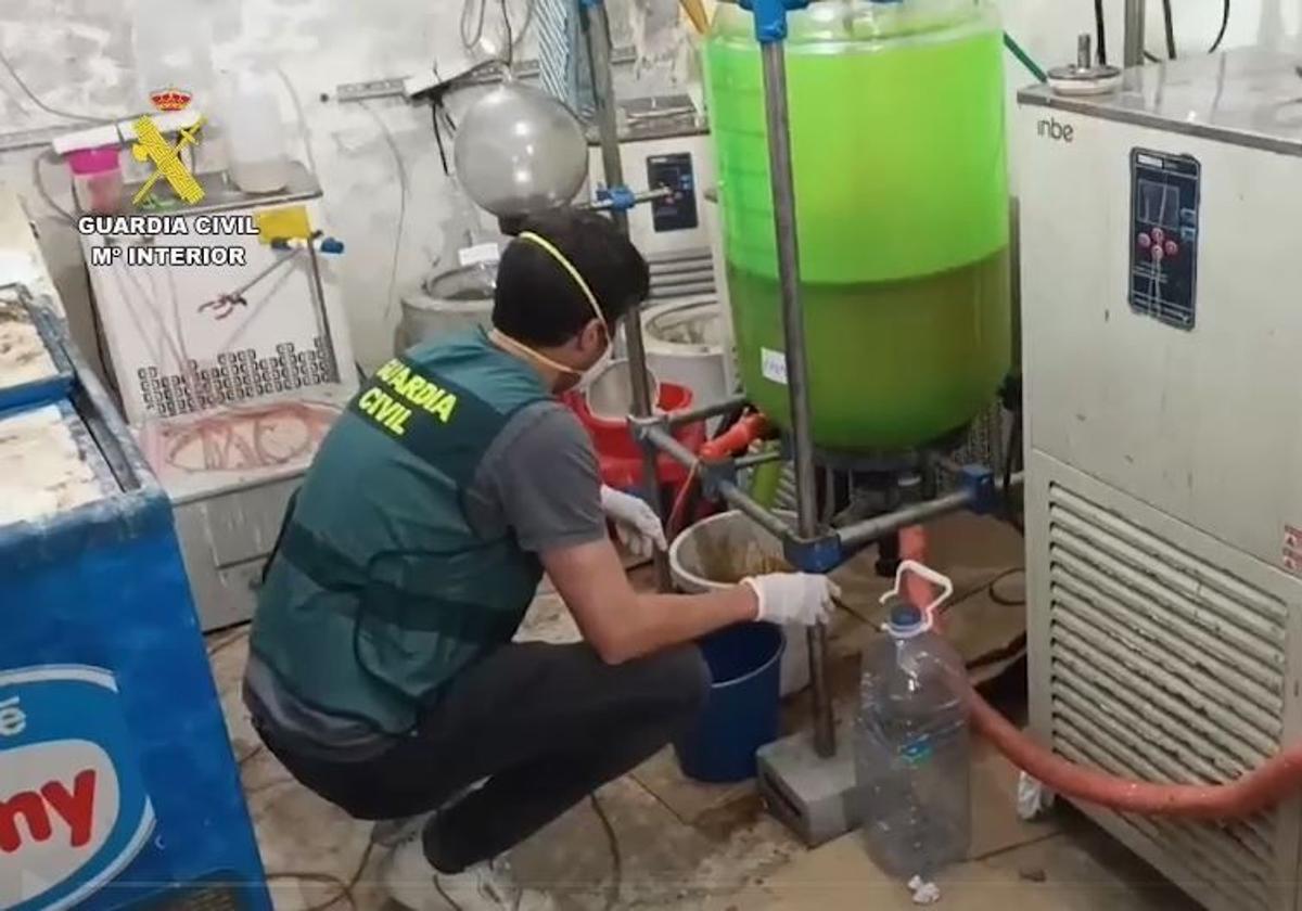 Dos detenidos en León tras desmantelar un laboratorio de drogas en Cataluña