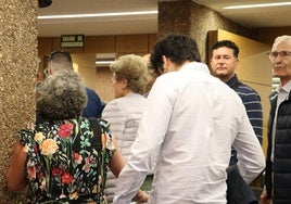 Imagen de la sala donde se está celebrando el pleno de Villaquilambre.