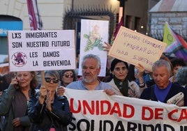 Concentración en apoyo a los refugiados en Botines.