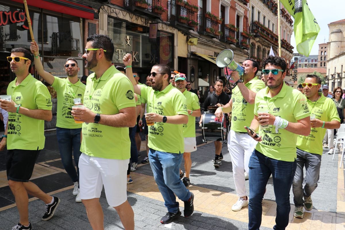 Las mejores imágenes del desfile de peñas en León