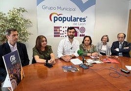 Rueda de prensa en el Ayuntamiento de León.