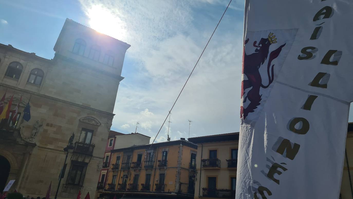 La Diputación debate la moción por la autonomía de León