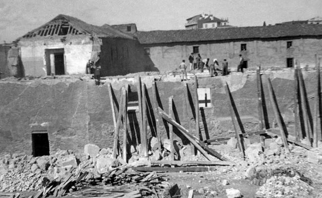 Derribo del Cuartel de la Fábrica.