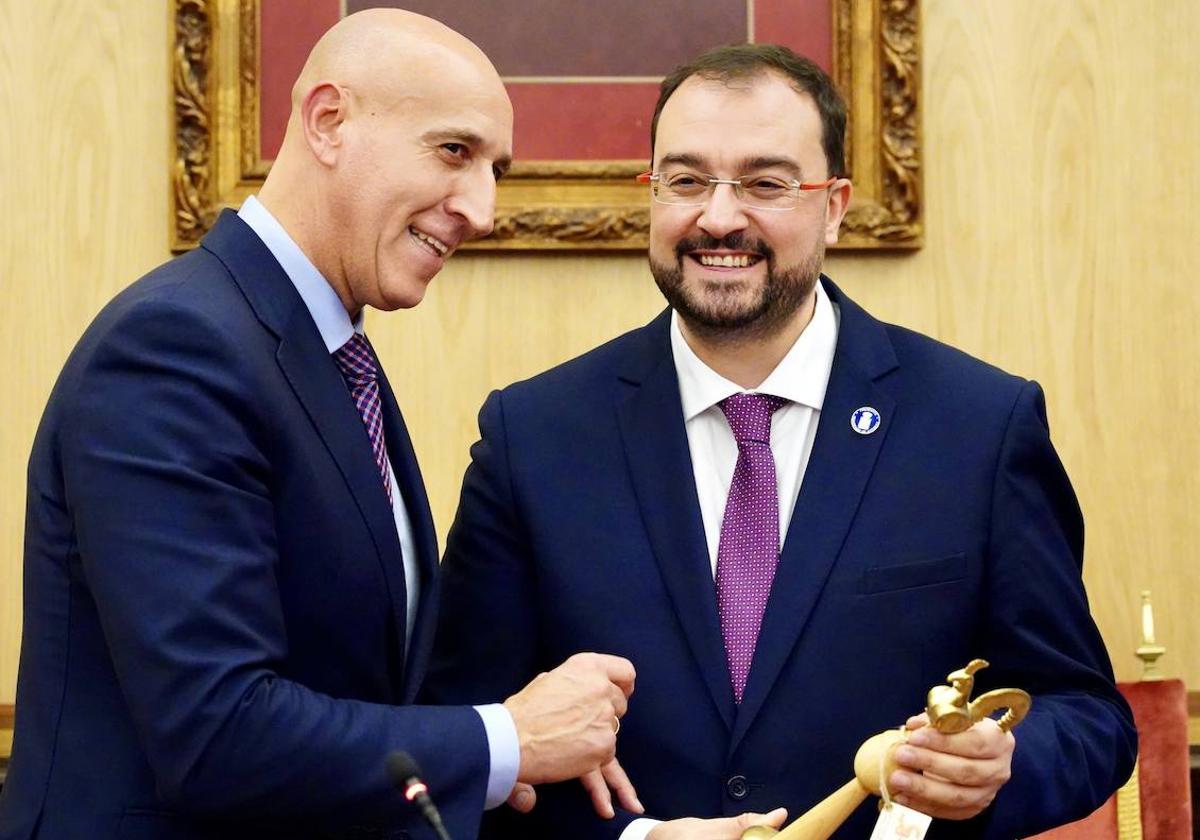 El alcalde de León, José Antonio Diez, junto al presidente de Asturias, Adrián Barbón, en una imagen de archivo.