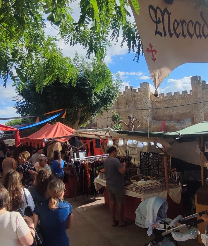 Imagen secundaria 2 - Cientos de personas visitaron el Mercado a lo largo del fin de semana