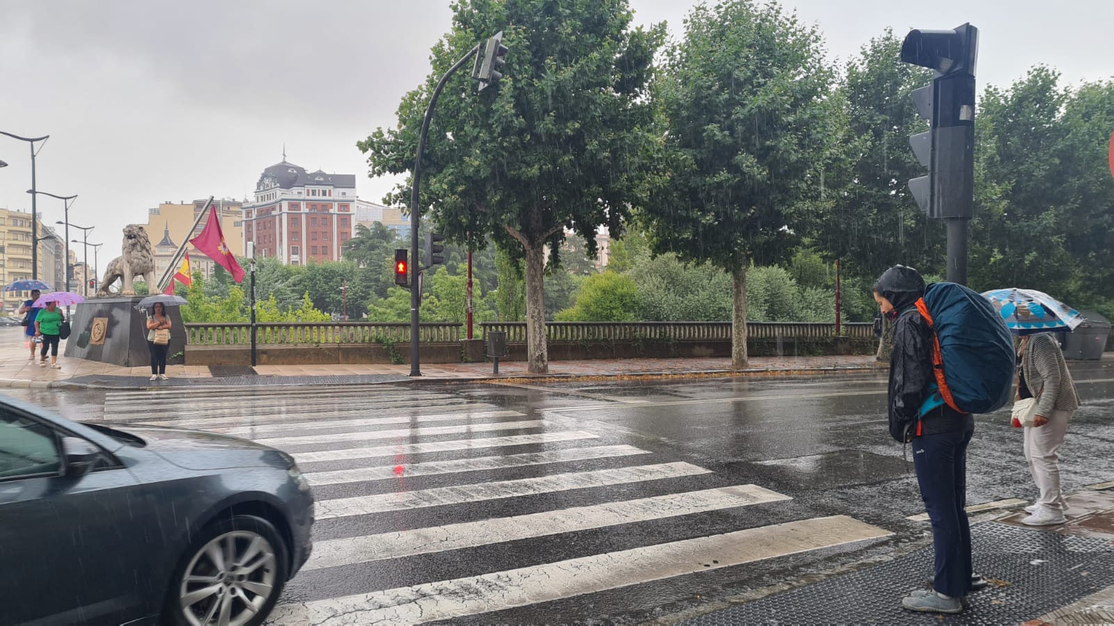 La lluvia sorprende de nuevo a los leoneses en pleno mes de julio