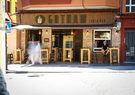 Nuevo Gotham Snack Bar a los pies de la Catedral de León