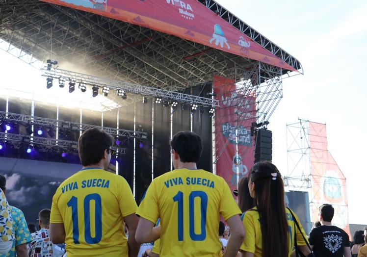 Las camisetas 'suecas' poblaron el Planeta Sound.