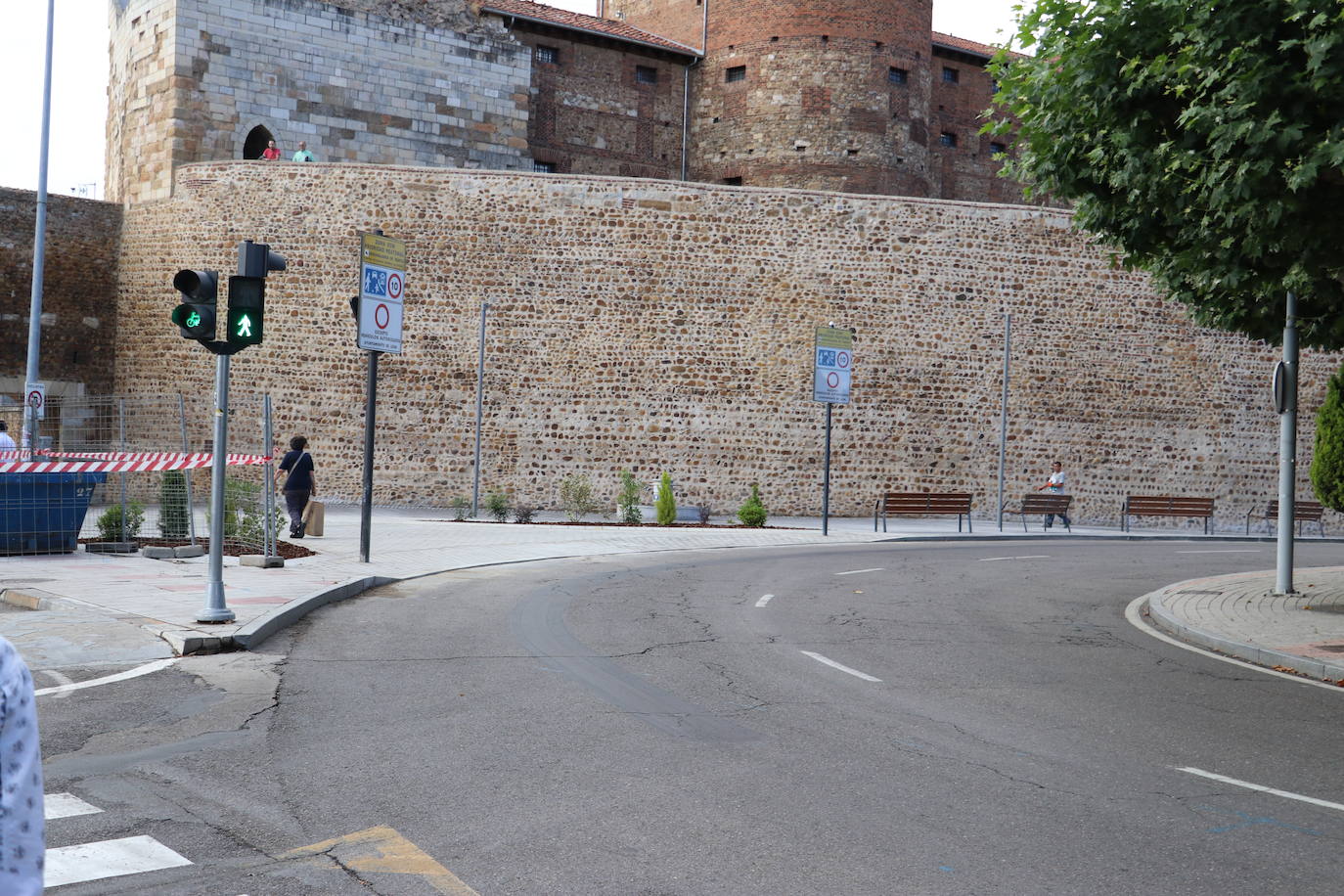 Nueva zona peatonal en el Espolón