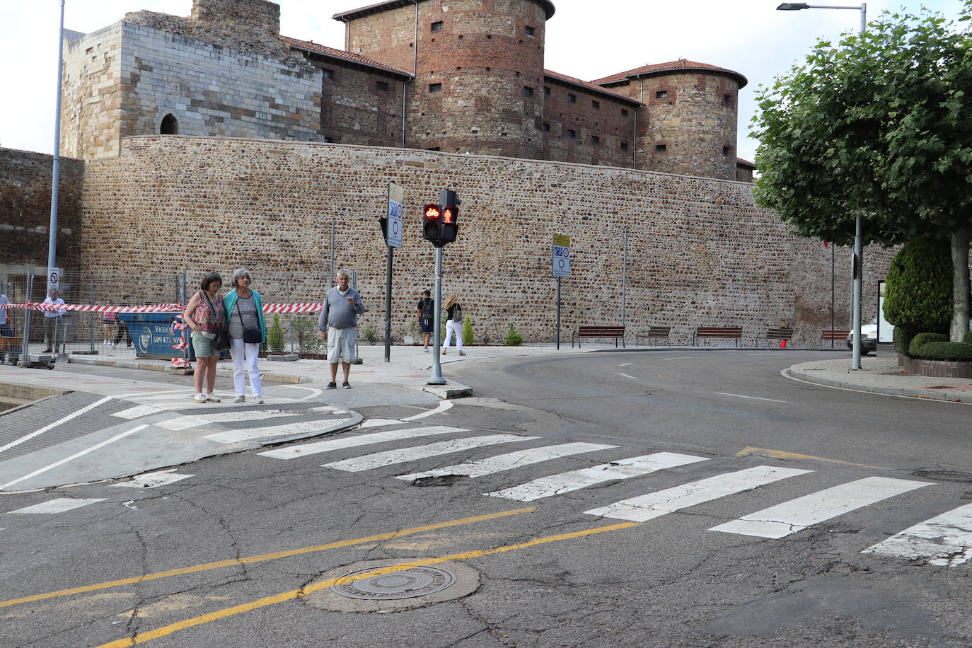 Nueva zona peatonal en el Espolón