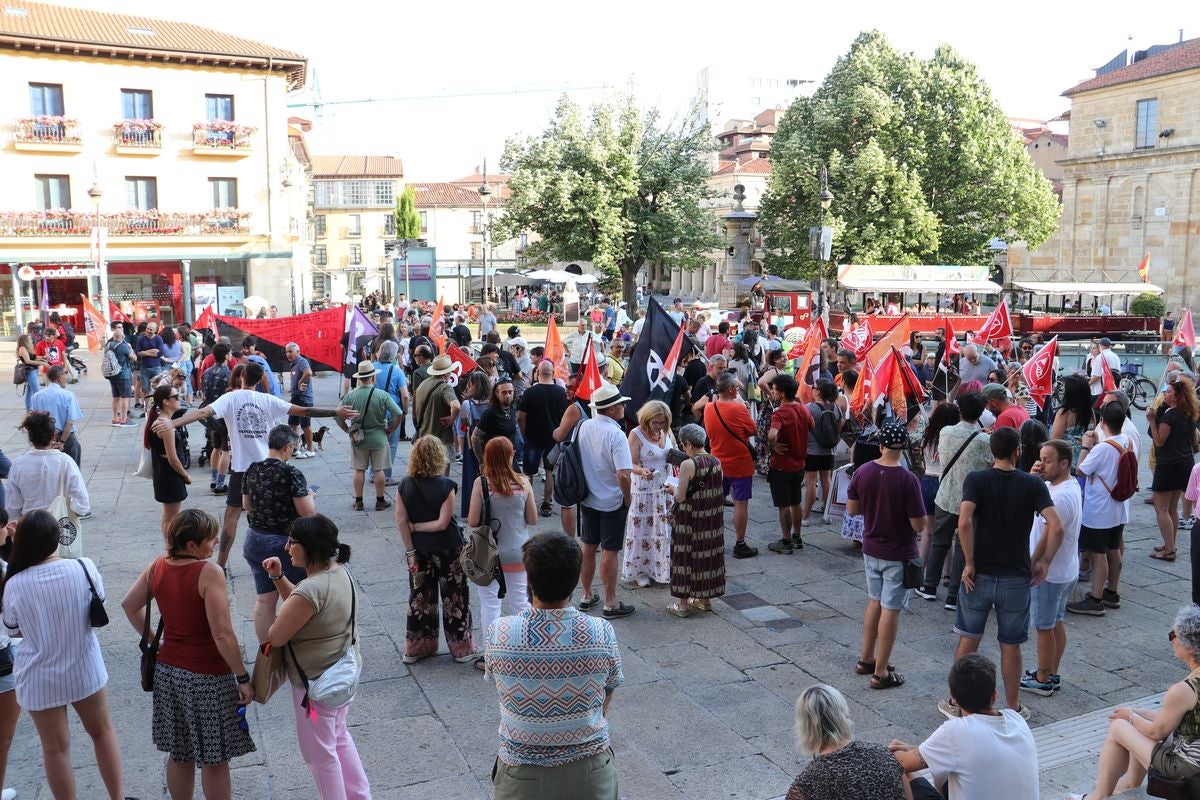 Concentración en apoyo a &#039;Las seis de La Suiza&#039;