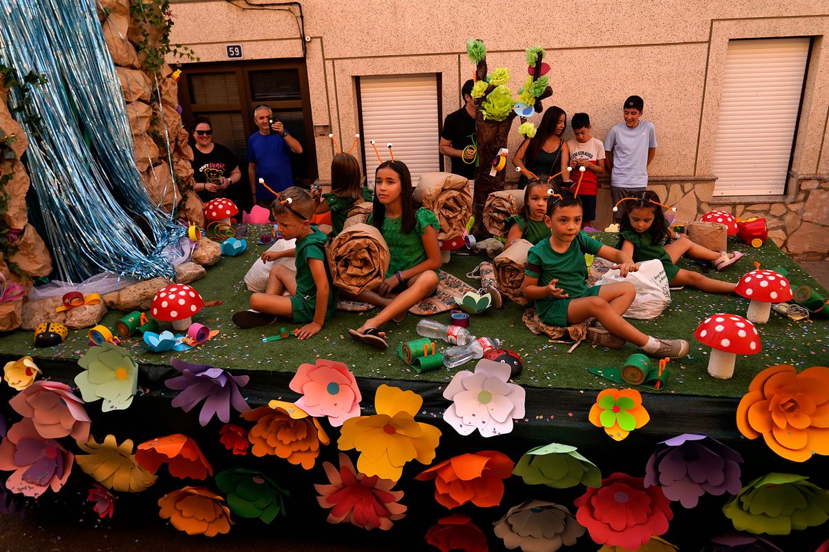 Desfile de carrozas en Santa Marina del Rey