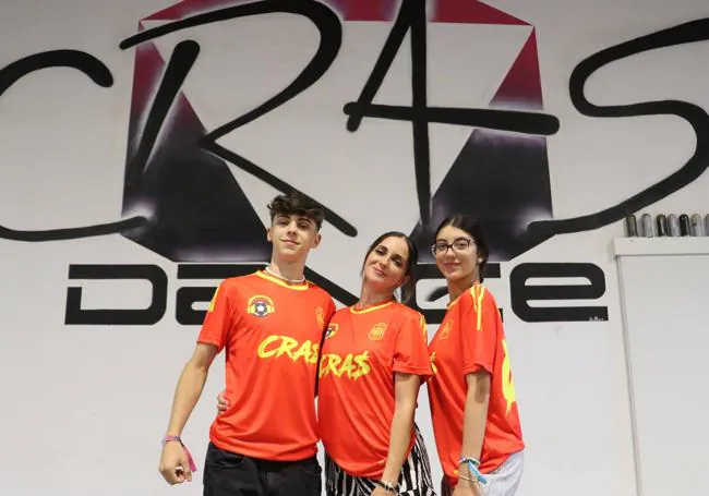 Ares Costa, Silvia Olmos y Keyla Ibáñez.