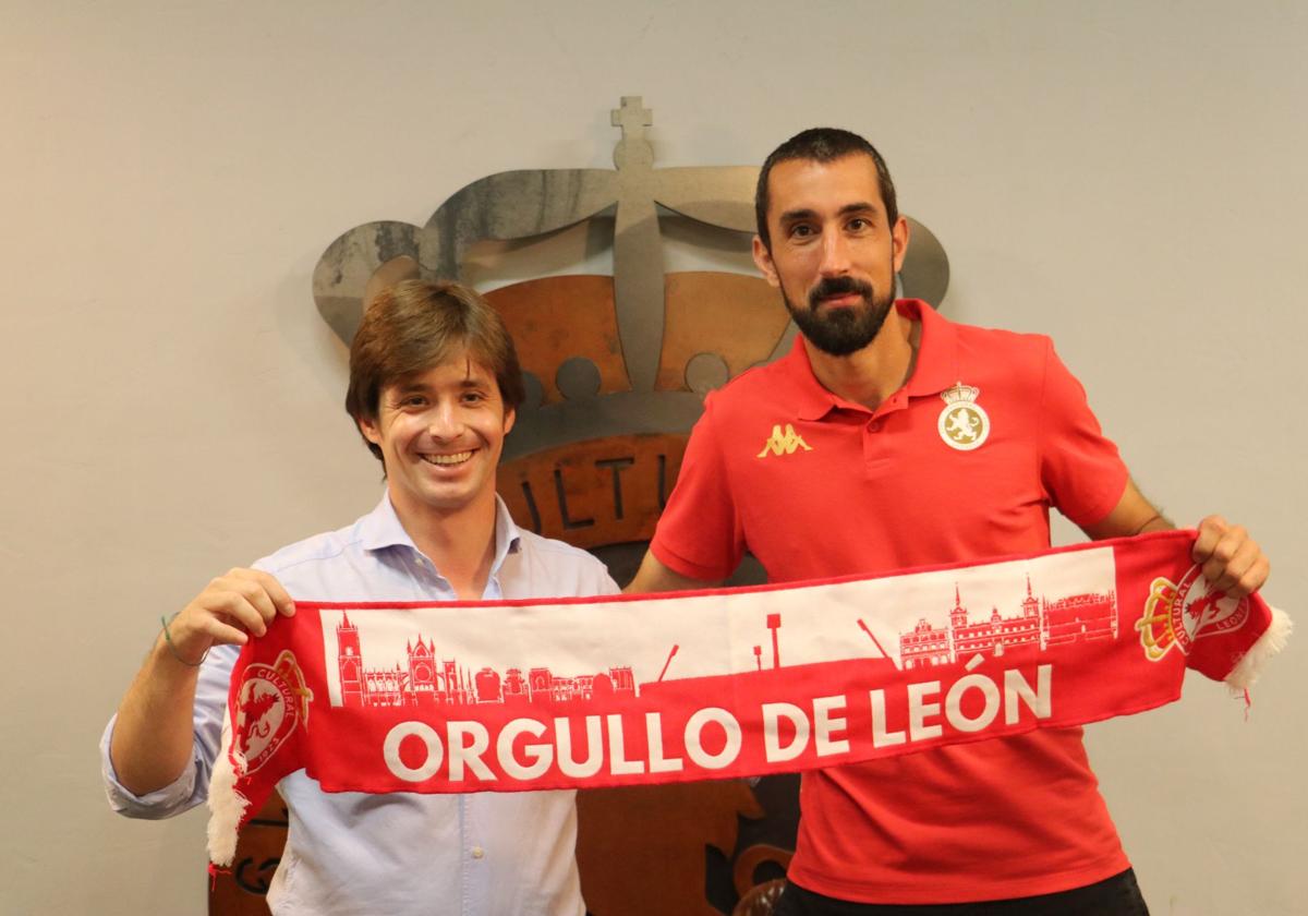 Sergi Maestre en la presentación como nuevo jugador.