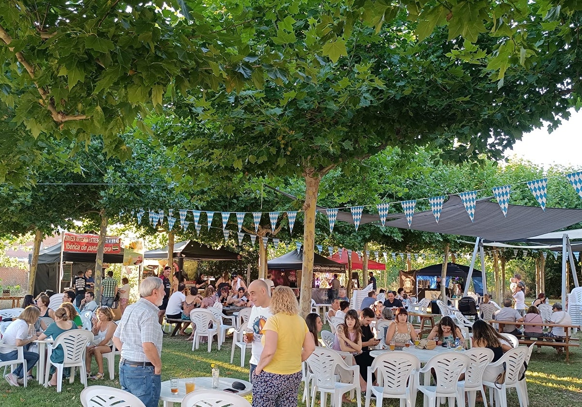 Cientos de personas se dieron cita en el Parque de la Explanada a lo largo del fin de semana