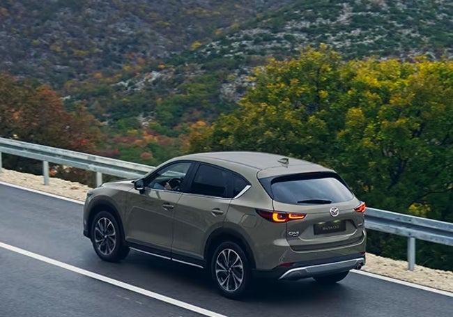 El SUV familiar Mazda CX-5 ofrece lo último en tecnología de seguridad activa