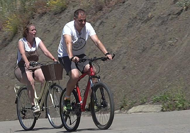 Pedaleando con Álvaro Barreales, alcalde de Villamanín.
