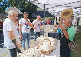 Imagen de la feria en su paso por Balboa en 2023