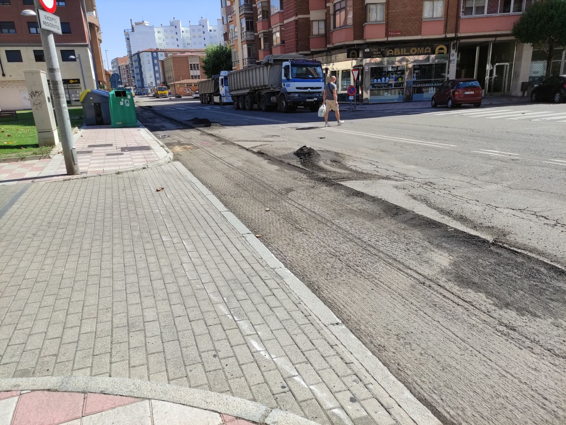 Comienza el asfaltado de la avenida Miguel Castaño