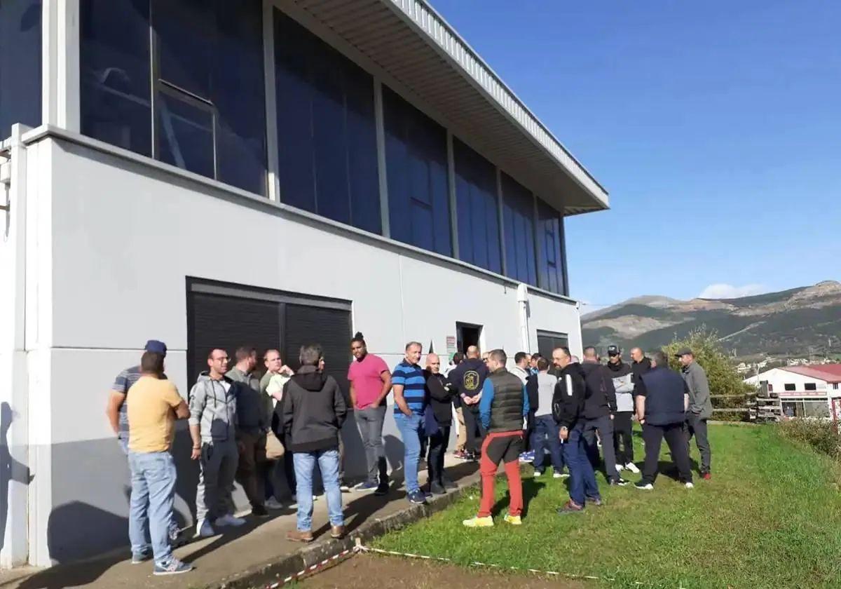 Subastan la nave de Nord Casting en La Robla valorada en 15 millones