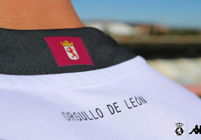 Detalle de la primera equipación.
