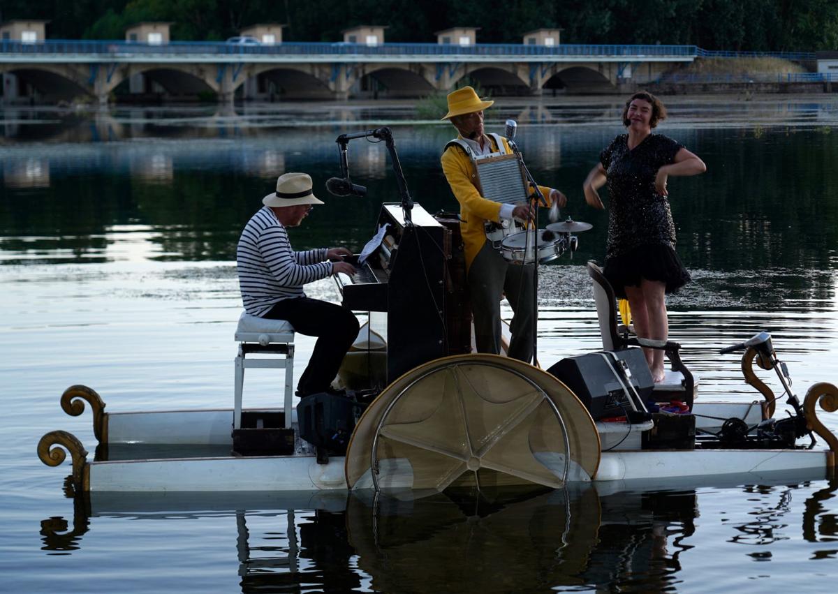 Imagen secundaria 1 - Jazz, swing y charlestón para la puesta de sol de Santa Marina del Rey