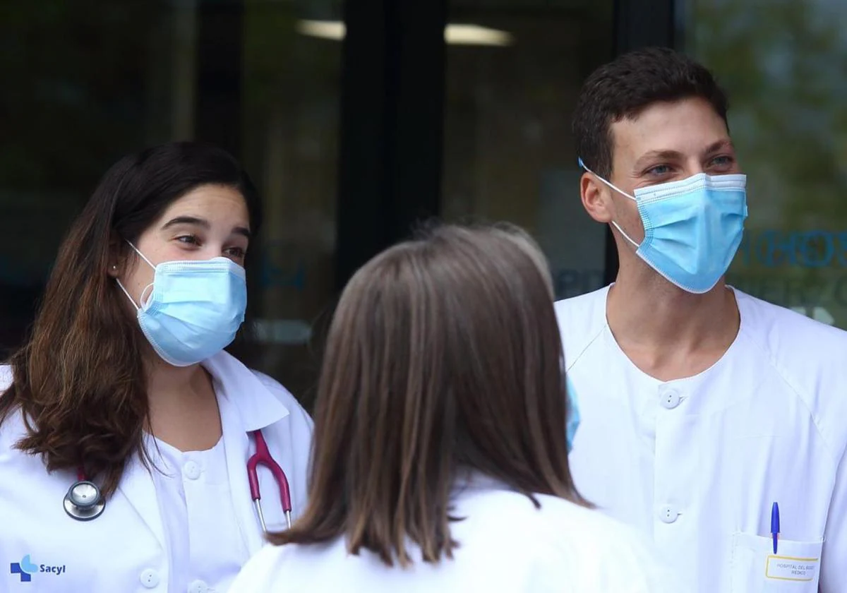 Médicos MIR llegados al Hospital del Bierzo en 2020.