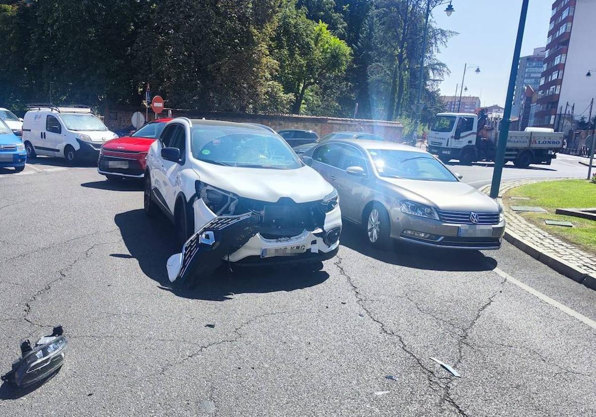 Estado en el que quedó el turismo accidentado.