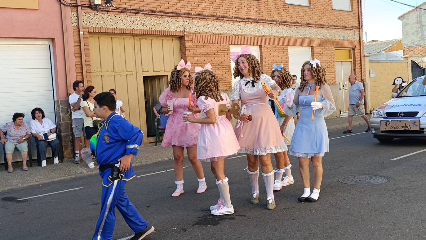 Carnaval de verano en Laguna de Negrillos