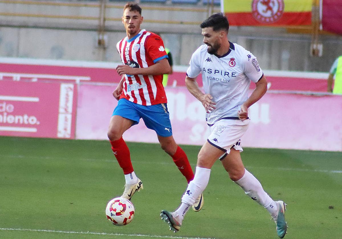 Eneko, en un lance de partido ante el Lugo.