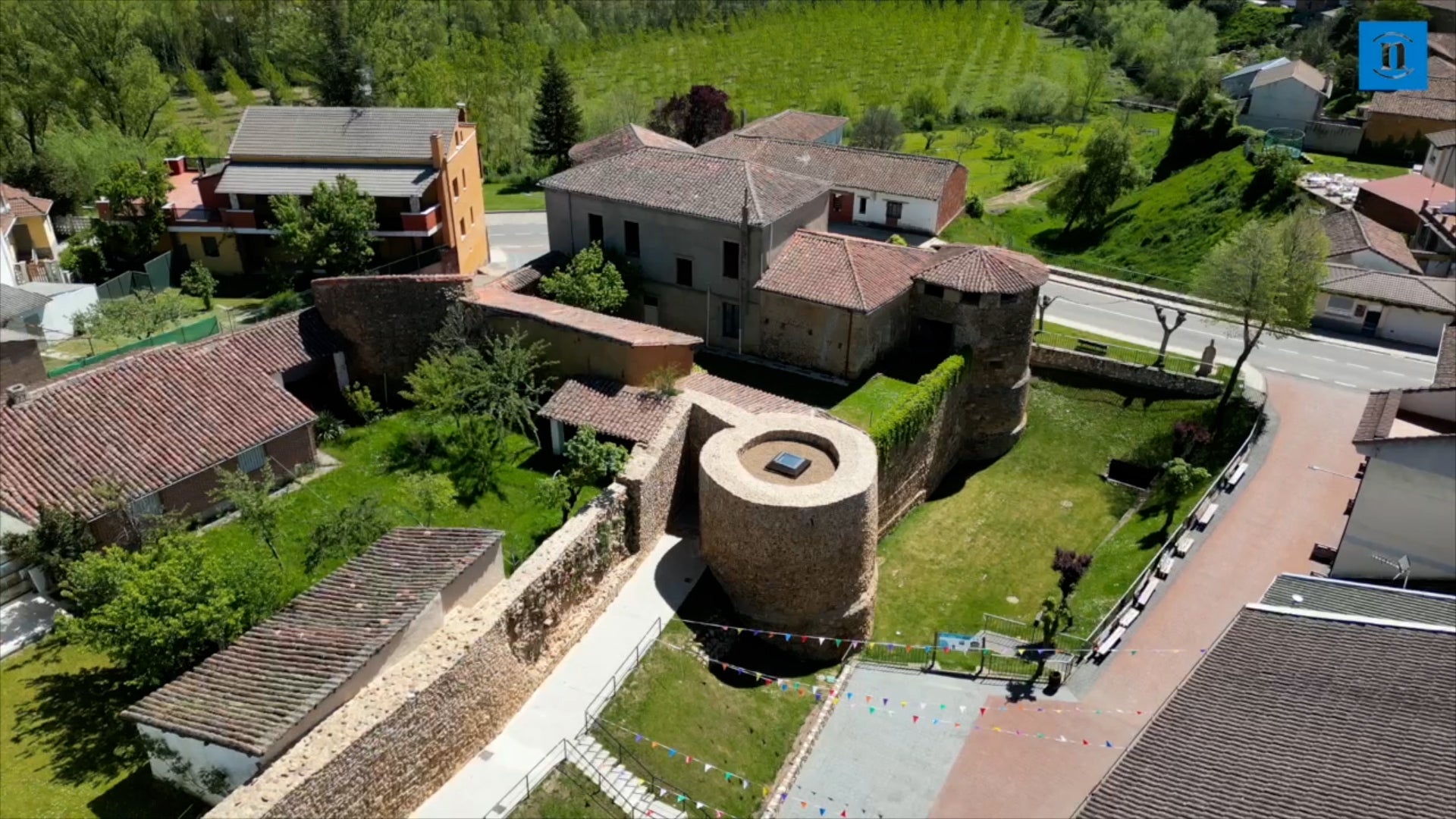El castillo de Almanza a vista de dron